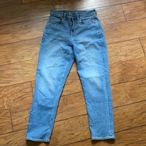 American Eagle high waisted mom jeans